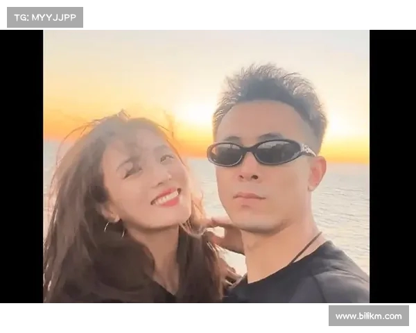 赵继伟妻子晒旅游Vlog,分享最爱咖啡馆和萌趣小辛巴的甜蜜瞬间(赵继伟被拍蛋糕) 赵继伟妻子晒旅游Vlog,分享最爱咖啡馆和萌趣小辛巴的甜蜜瞬间(赵继伟被拍蛋糕)