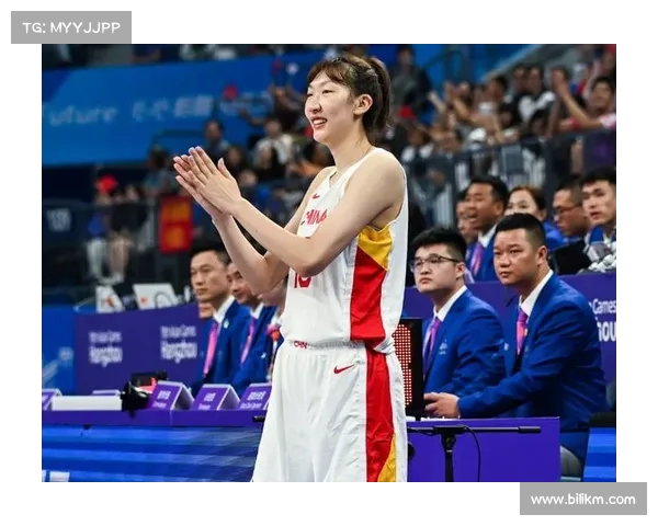 中国女篮末节逆转土耳其开门红 韩旭复出砍下关键时刻两罚制胜 中国女篮末节逆转土耳其开门红 韩旭复出砍下关键时刻两罚制胜